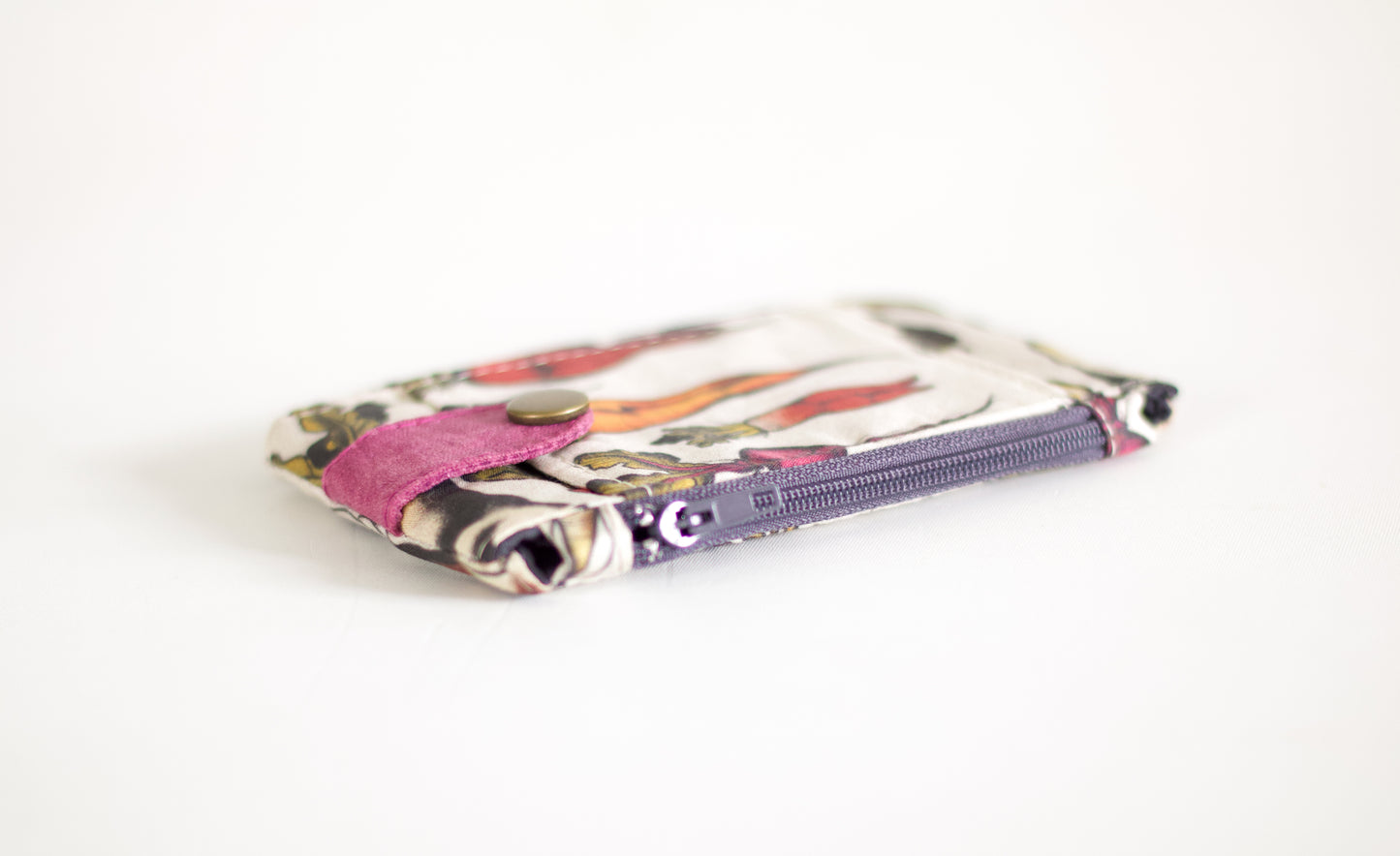 Cartera de llavero botánica, cartera de zanahoria con doble cremallera, cartera de bolsillo para amantes del jardín, cartera vegana pequeña, regalo para ella