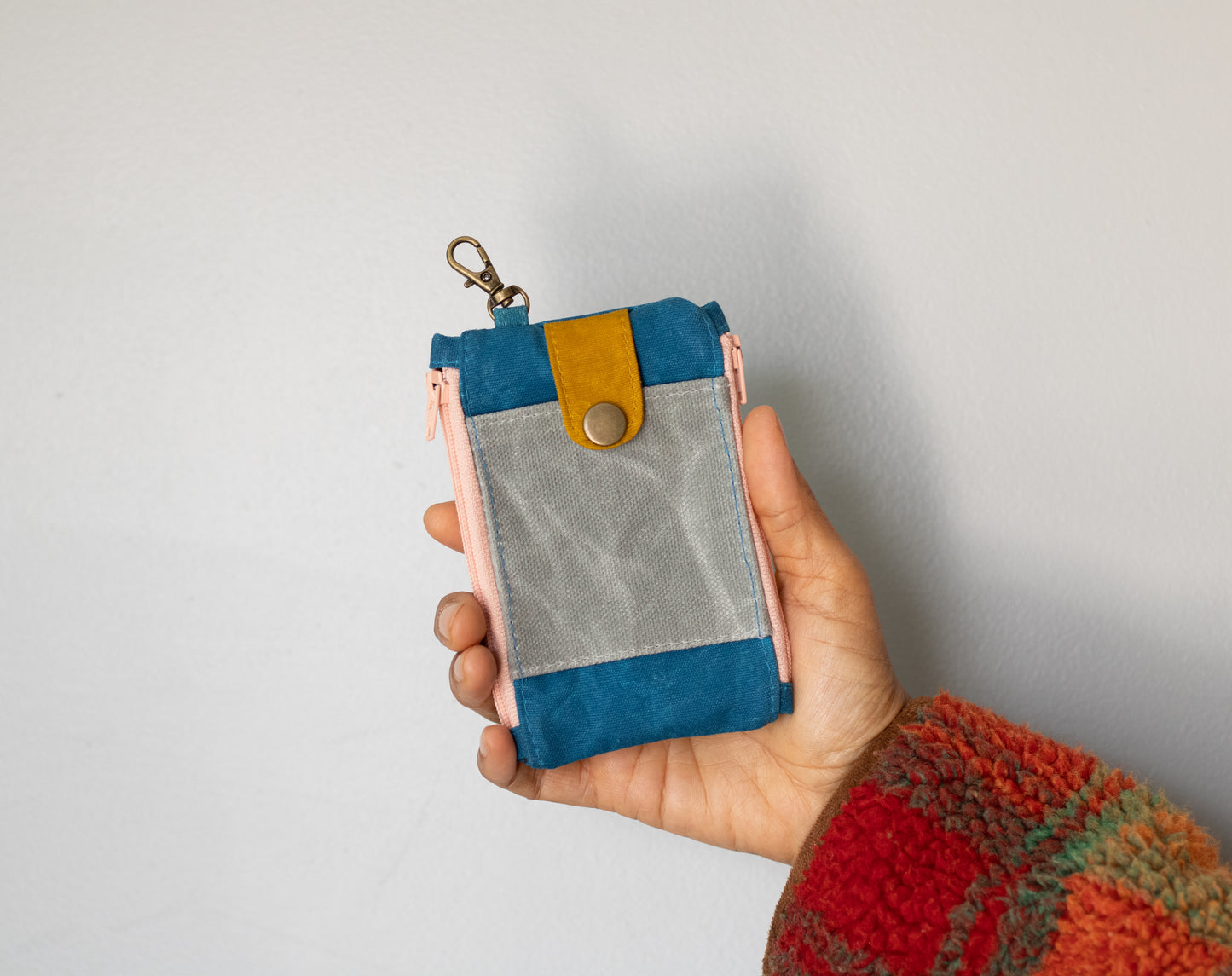 Cartera de llavero de lona encerada para mujer: bolsa de monedas minimalista, billetera para identificación con doble cremallera